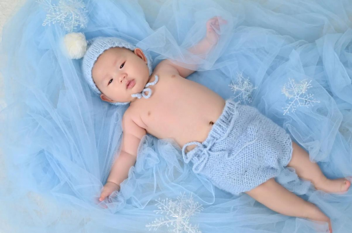 巴音郭楞宝宝发热后出疹子